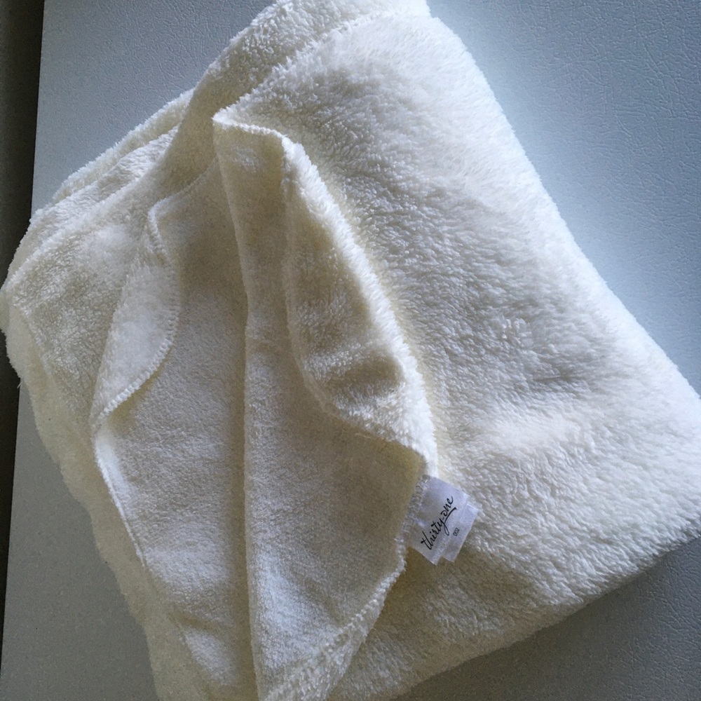 NWOT plush blanket throw by thirty-one